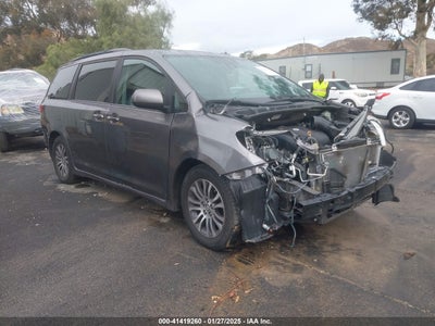 TOYOTA SIENNA 2020