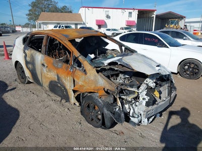 TOYOTA PRIUS 2015