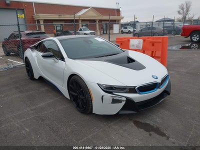 BMW I8 2016
