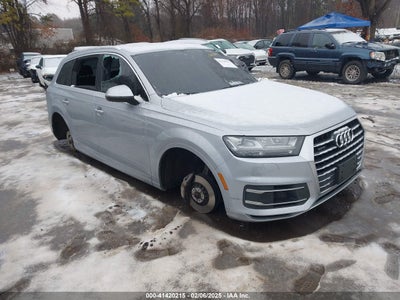 AUDI Q7 2017
