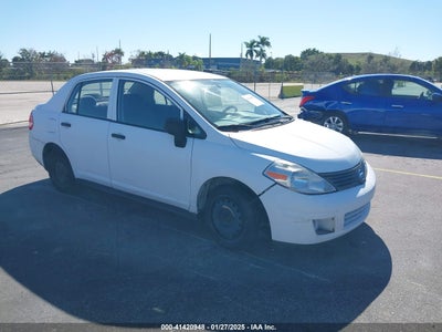 NISSAN VERSA 2010