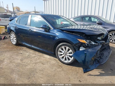 TOYOTA CAMRY 2019