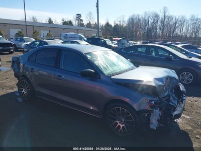 VOLKSWAGEN JETTA 2016