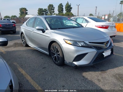 TOYOTA CAMRY 2019