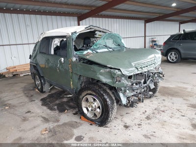 TOYOTA FJ CRUISER 2010