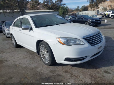 CHRYSLER 200 2013