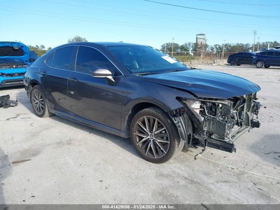 TOYOTA CAMRY 2024