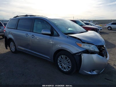 TOYOTA SIENNA 2012