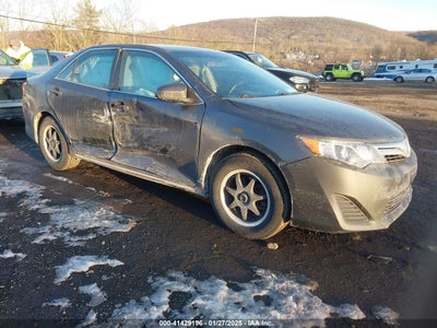 TOYOTA CAMRY 2012