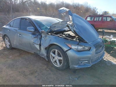 INFINITI Q50 2014
