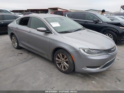 CHRYSLER 200 2015