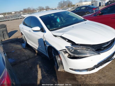 CHRYSLER 200 2015