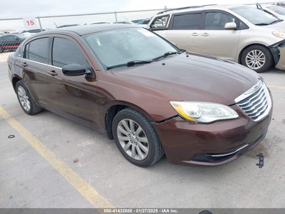 CHRYSLER 200 2013