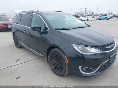 CHRYSLER PACIFICA 2018