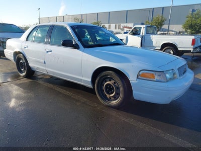 FORD CROWN VICTORIA 2011