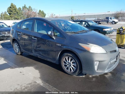 TOYOTA PRIUS PLUG-IN 2013