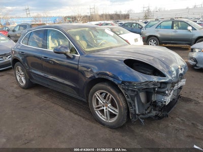 PORSCHE MACAN 2016