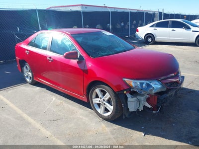 TOYOTA CAMRY 2012