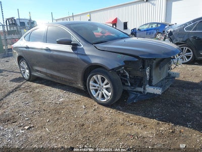 CHRYSLER 200 2017