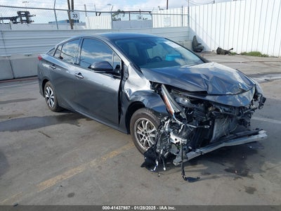 TOYOTA PRIUS PRIME 2019