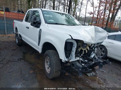 FORD F-250 2023