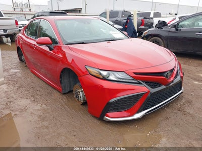 TOYOTA CAMRY 2023