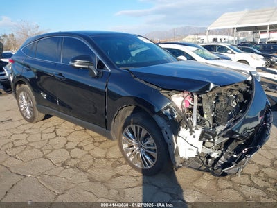 TOYOTA VENZA 2023