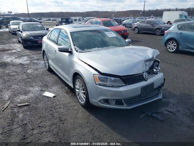 VOLKSWAGEN JETTA 2011