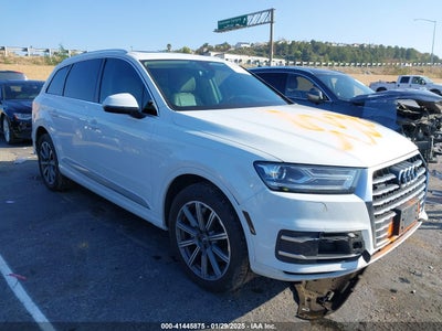 AUDI Q7 2017