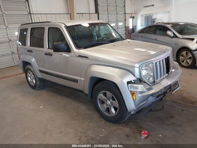 JEEP LIBERTY 2012