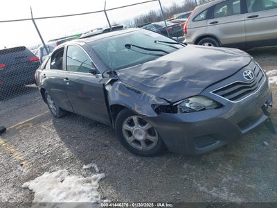 TOYOTA CAMRY 2011