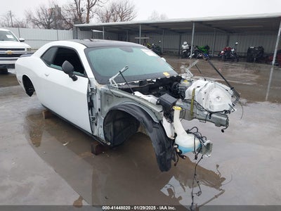 DODGE CHALLENGER 2016