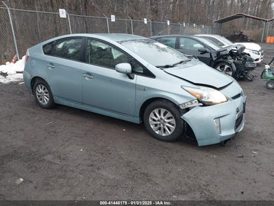 TOYOTA PRIUS PLUG-IN 2014