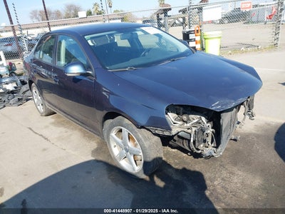 VOLKSWAGEN JETTA 2010
