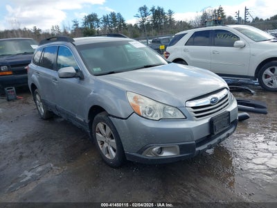 SUBARU OUTBACK 2011