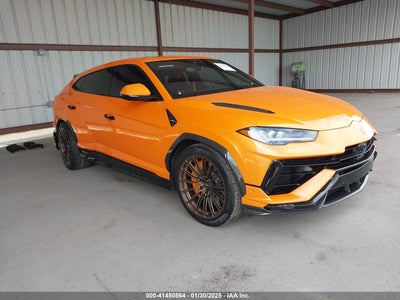 LAMBORGHINI URUS 2023