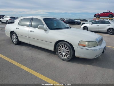 LINCOLN TOWN CAR 2004