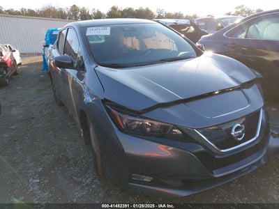 NISSAN LEAF 2021