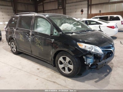 TOYOTA SIENNA 2018
