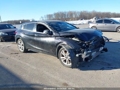 INFINITI QX30 2017