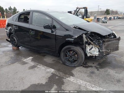 TOYOTA PRIUS 2015