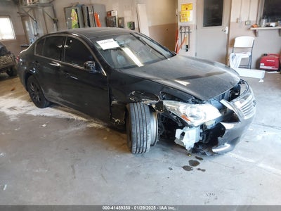 INFINITI Q40 2015