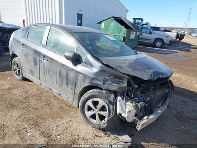TOYOTA PRIUS 2014