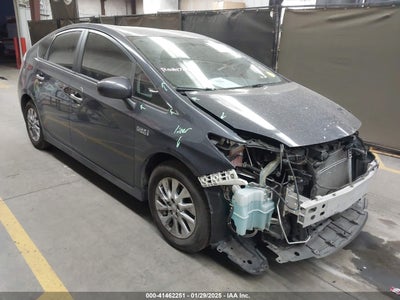 TOYOTA PRIUS PLUG-IN 2015