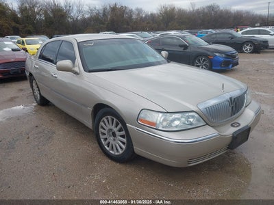 LINCOLN TOWN CAR 2004