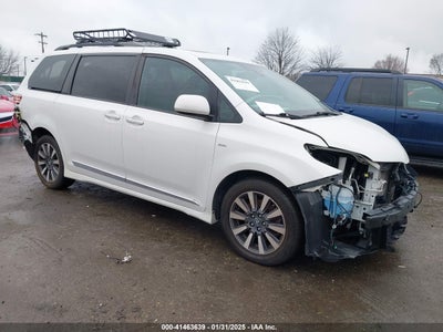 TOYOTA SIENNA 2019