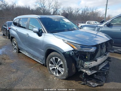 TOYOTA HIGHLANDER 2023