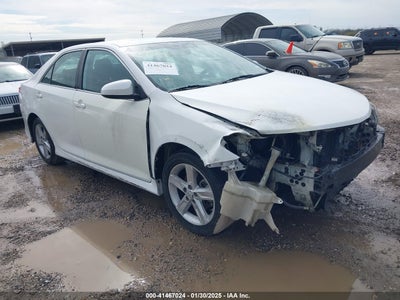 TOYOTA CAMRY 2014