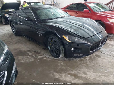 MASERATI GRANTURISMO 2011