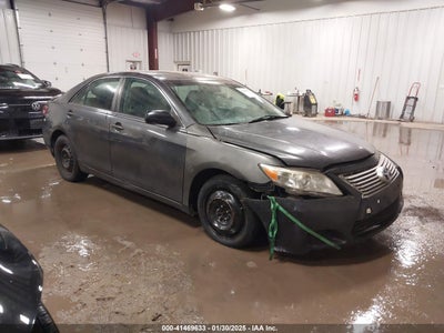 TOYOTA CAMRY 2011
